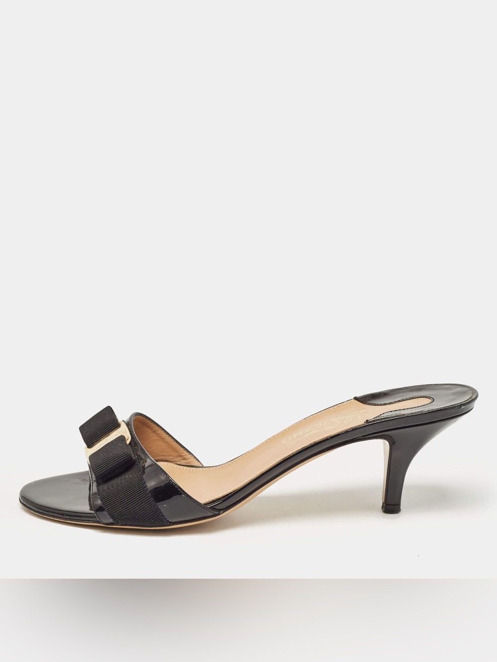 Salvatore Ferragamo Black Patent Glory Vara Bow Slide Sandals Gold Hardware 7.5